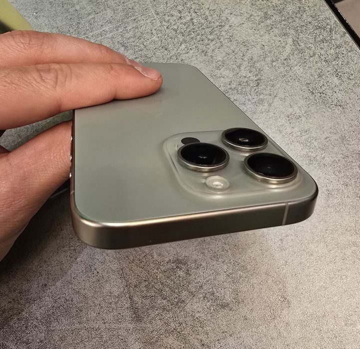 Iphone 15 PRO eSIM USA Titanium silver