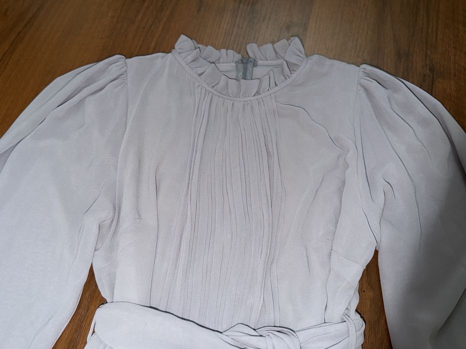 Коктейльные платья в размере М Л по 100.000