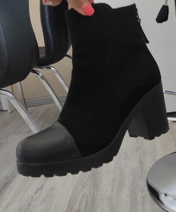 Дамски боти , черен велур