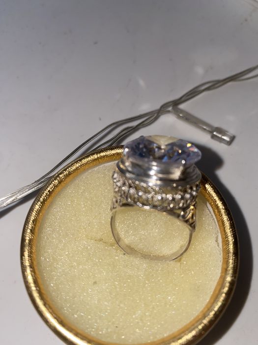 Продам кольцо