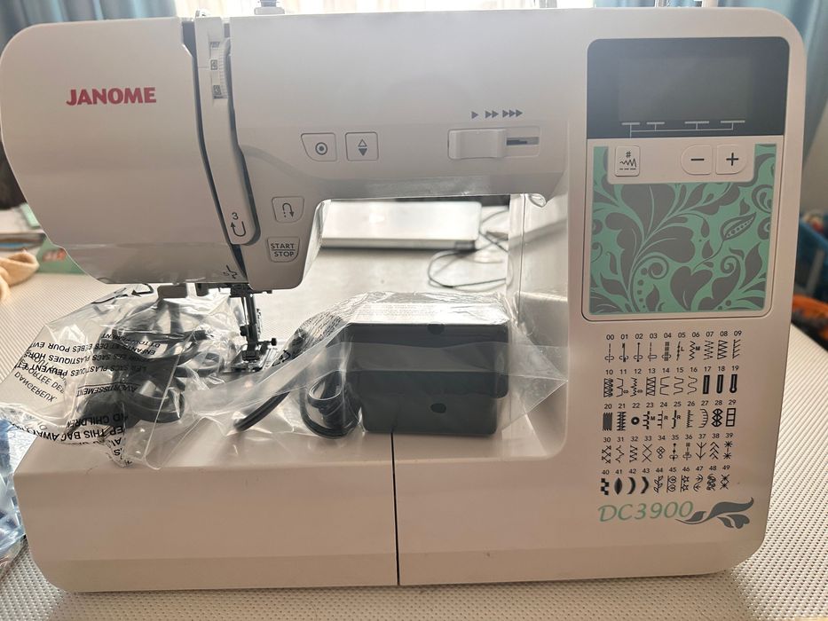 Швейная машинка Janome