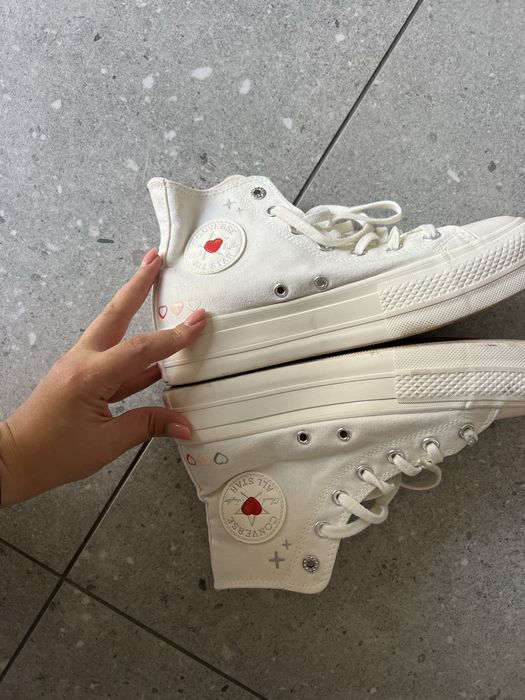 Converse panza cu inimi Love