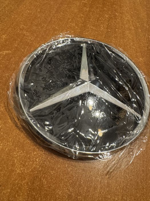 Sigla Mercedes..