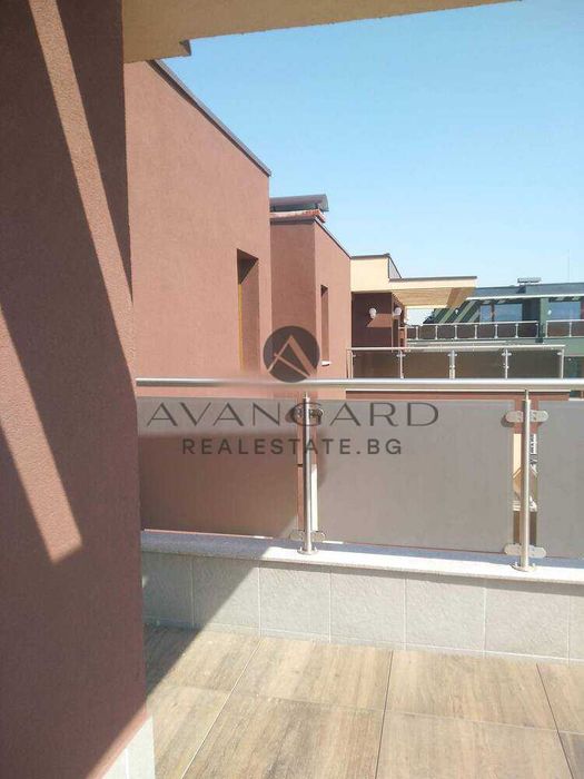 Продава се Двустаен апартамент в Пловдив, Беломорски - 140 кв.м за 1115 €/кв.м - Снимка #2