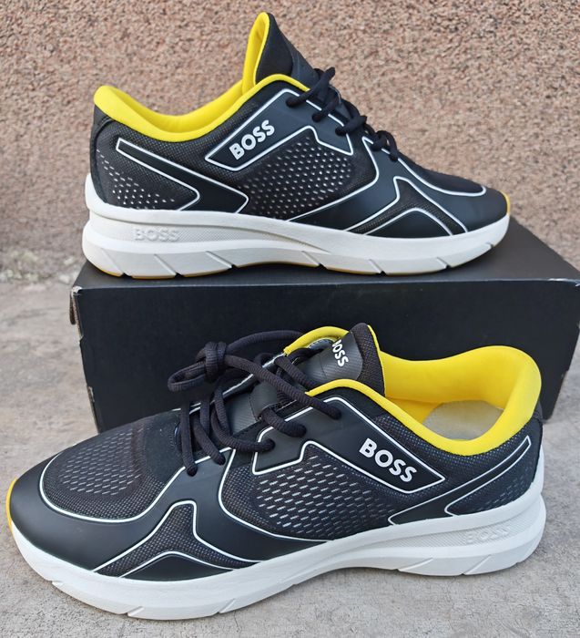 Adidași boss mărimea 45