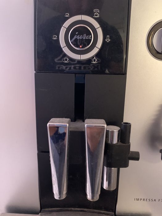 Кафе машина Jura impressa F7