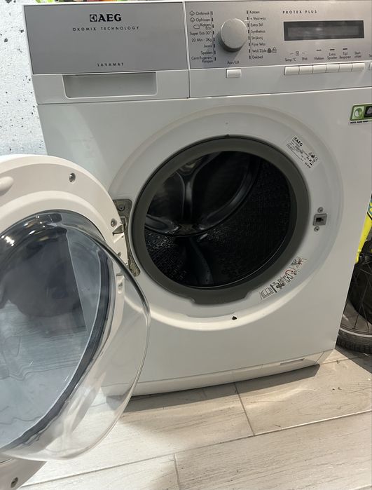 Пералня АЕГ lavamat protex plus работеща