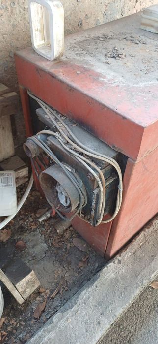 Продам котел на жидком топливе бу