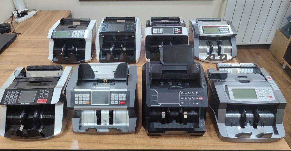 Счётная машинка bill counter.