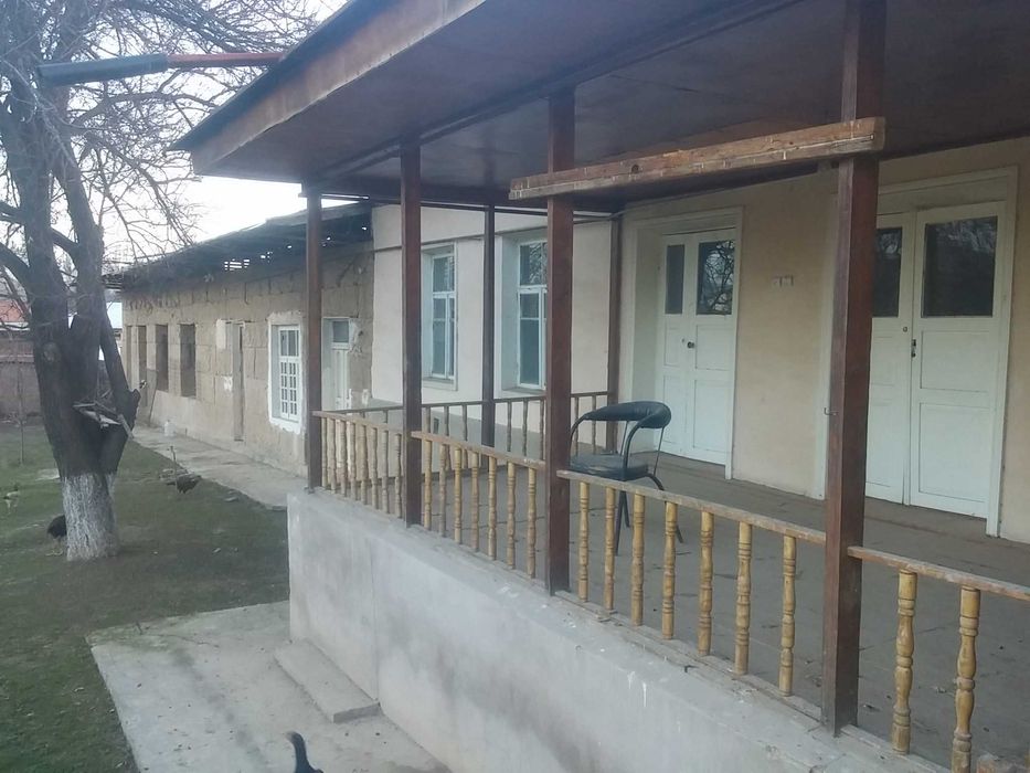 Xasanboy 5 hona 3.7 sotix. Betonkadan 1.5 km