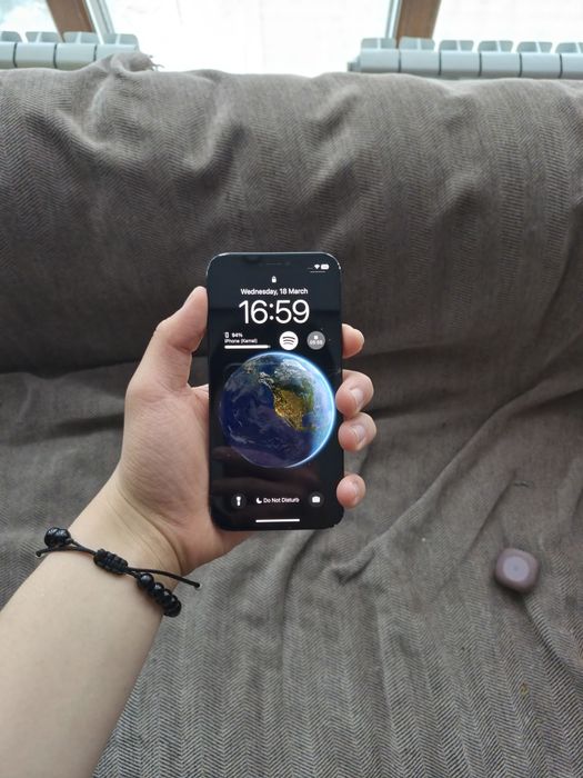 IPhone 12 , 64gb (black edition)