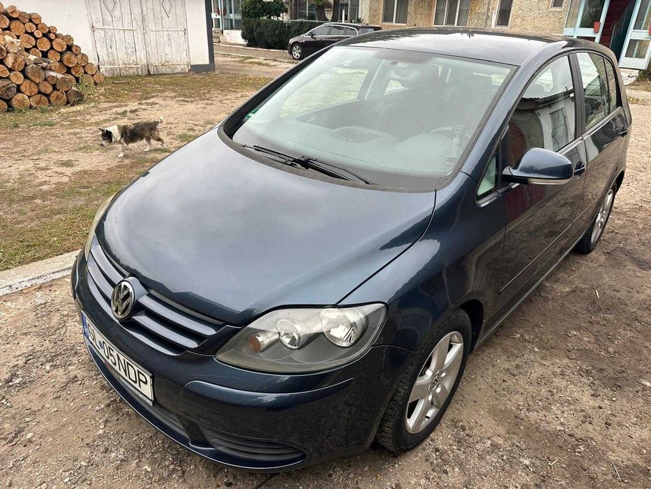 Volkswagen Golf 2005 benzină, 2.533 € — imagine 3