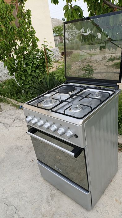 Ферре газ плита.