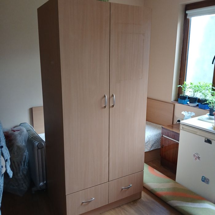 2 легла с матрак.ракла,скрин и гардероб.