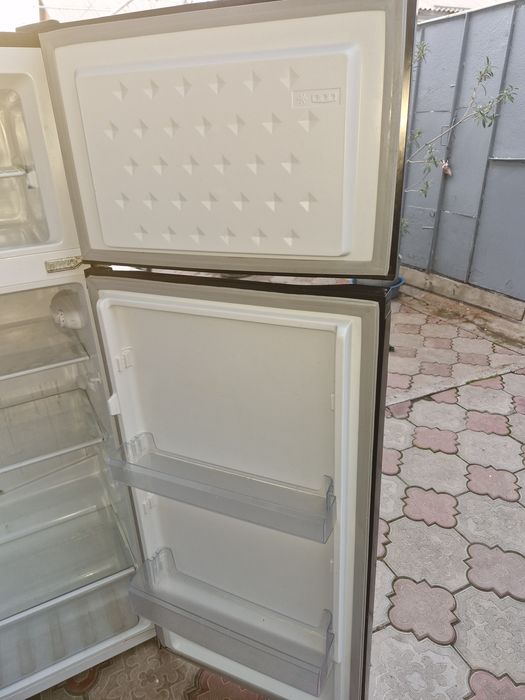 Холодильник сатылады