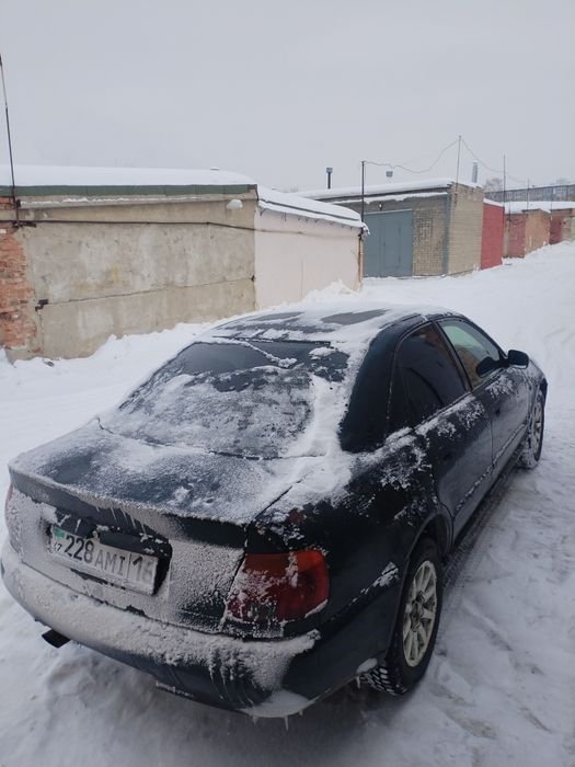 Ауди А4 Б5 1995г. Продам