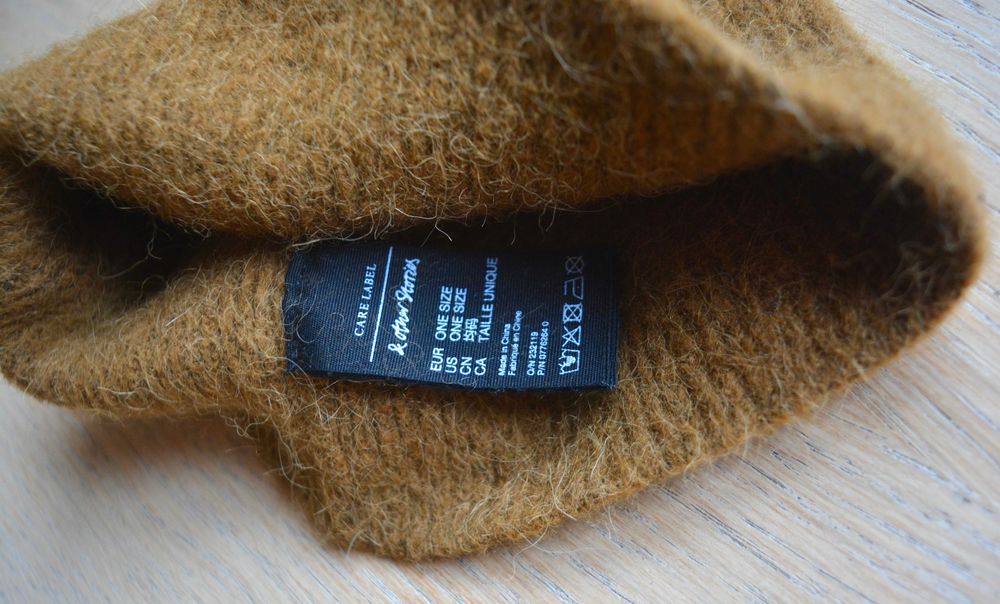 Пуловер и жилетки  с вълна, кашмир, мохер