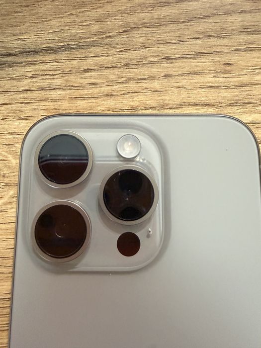 iPhone 15 Pro 256 GB - Natural Titanium