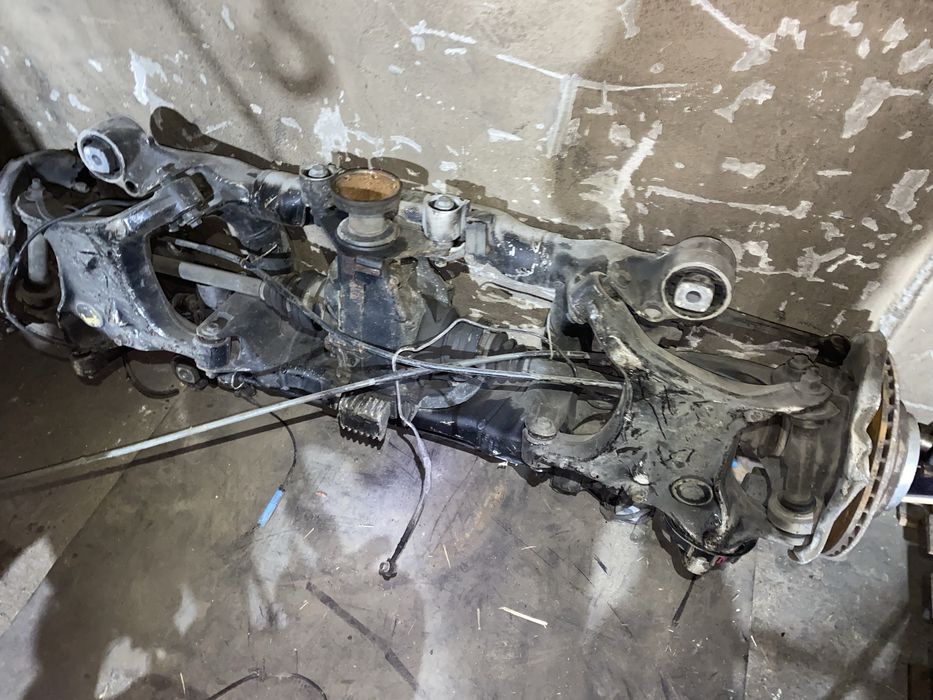 Балка на БМВ Е60 е65 е90. Ходовая часть. Редуктора.
