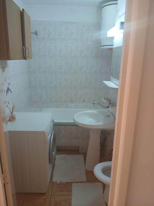 Inchiriez ap 2 camere Girocului