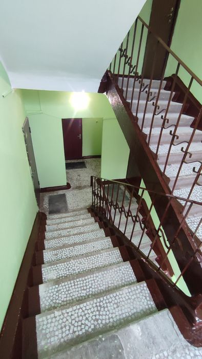 Ремонт подъездов ( покраска,побелка, шпаклёвка)