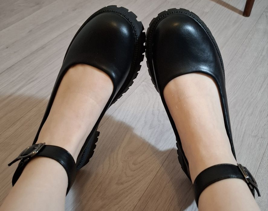 Женские туфли чёрные