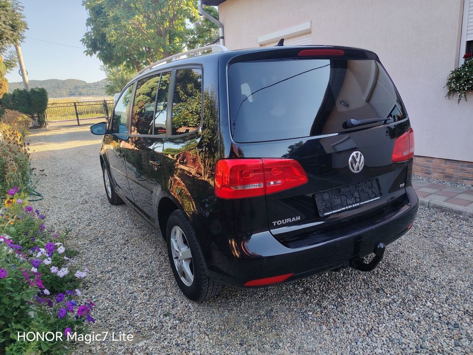 VOLKSWAGEN Touran 2012 — imagine 5