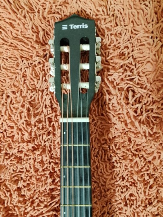 Гитара / продам гитару