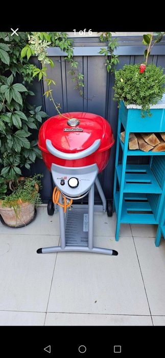 Grill pe gaz Char-Broil