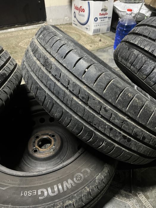 Шины с дисками  в отличнлм состоянии