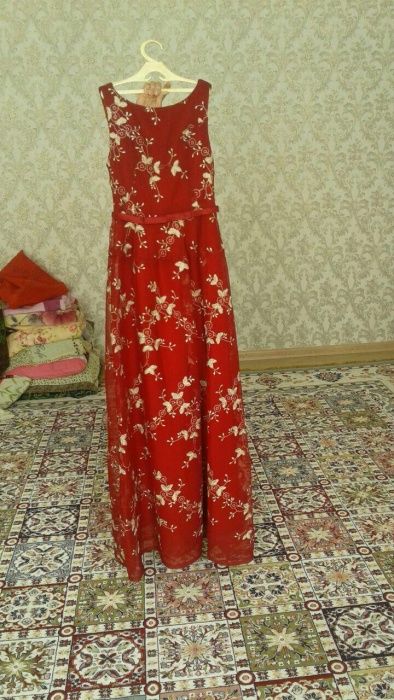 Вечернее платье.