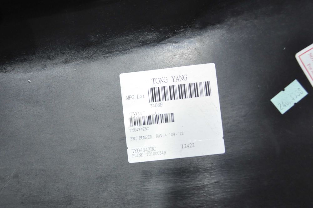 Бампер передний '09-'12  Toyota rav4