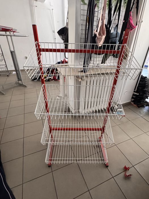 Vand stendere,umerase,busturi,mobilier magazin imbracaminte