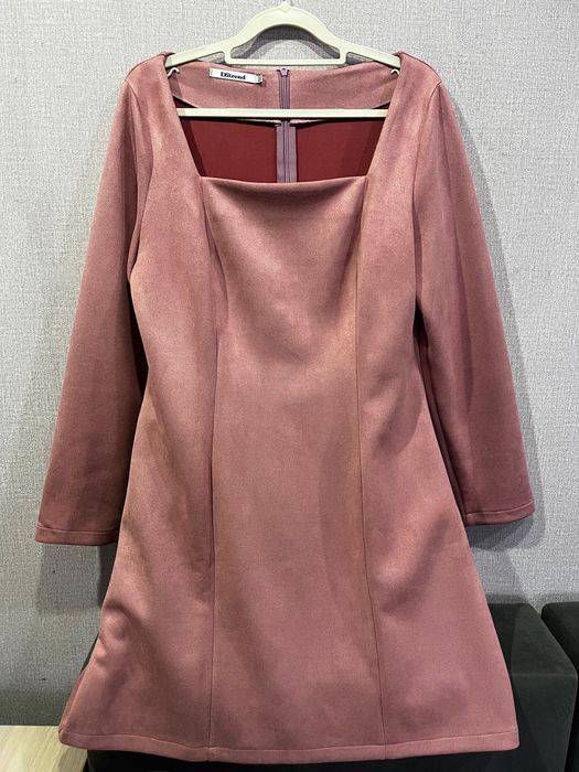 Женское платье под велюр