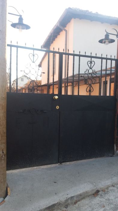 Агенция Таня продава къща гр Перник Байкушева махала