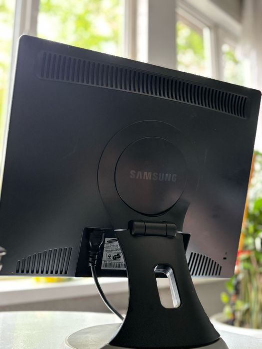 Монитор Samsung SyncMaster 961BF | 19 дюймов | СРОЧНО