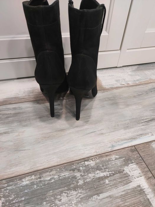 Schutz  страхотни летни боти