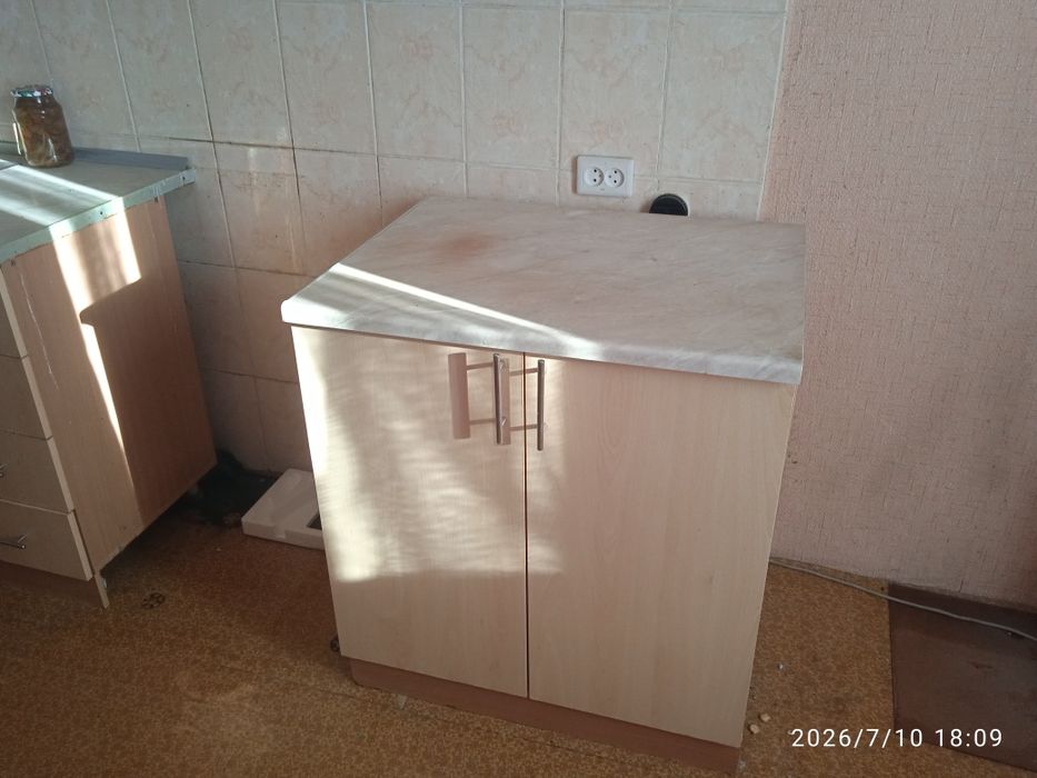 Отдам кухонный гарнитур