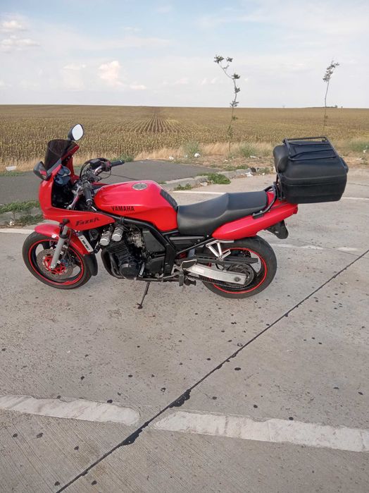 Yamaha FZS 600 Fazer și Aprilia Capo Nord 1000