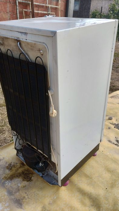 Frigider cu congelator Arctic