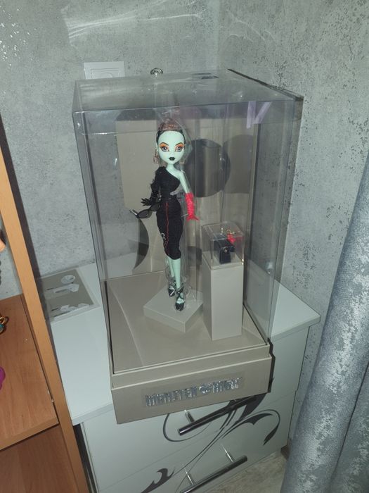 Монстер хай офф вайт Электра