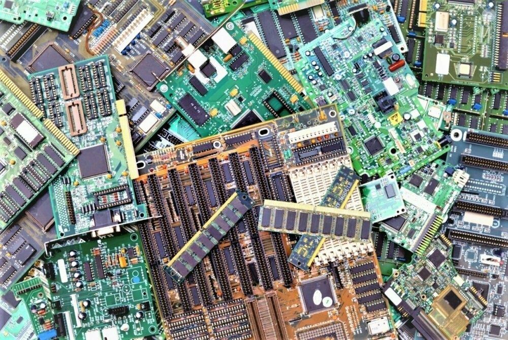 Приём компьютеров телефонов