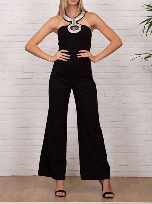 Дълъг гащеризон с камъни