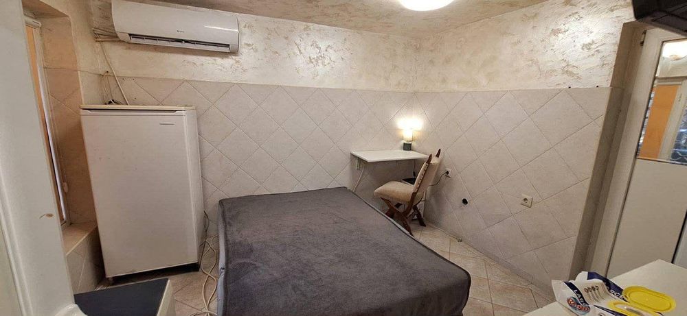 Дава се под наем Едностаен апартамент в Варна, Спортна зала - 21 кв.м за 328.95 € - Снимка #2