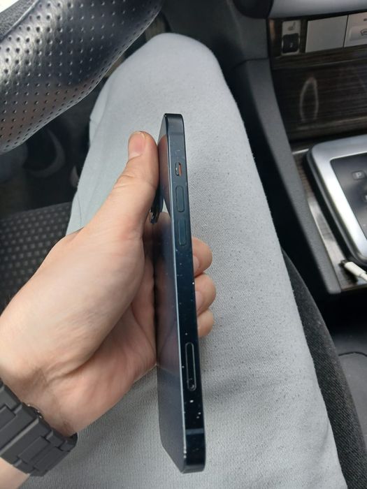 Срочно продам Iphone 14