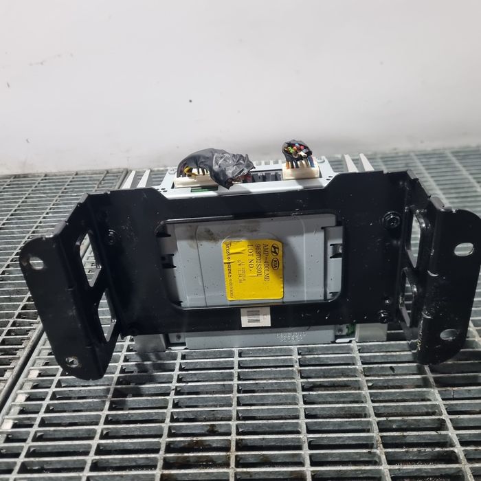 Amplificator audio Hyundai IX35 - (1427) s301