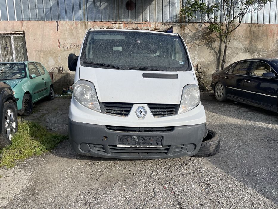 Opel Vivaro 2.0tdci 115hp НА ЧАСТИ