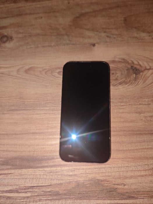 Телефон iPhone 15 Pro