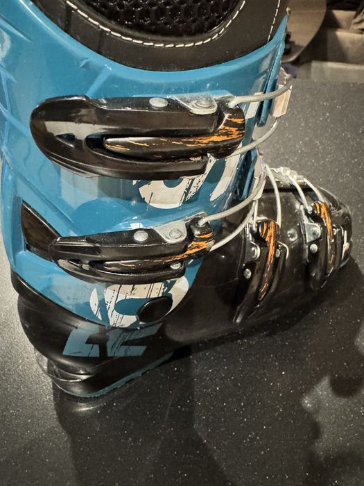 Детски ски обувки, панталон Rossignol с подарък полар Ripcurl