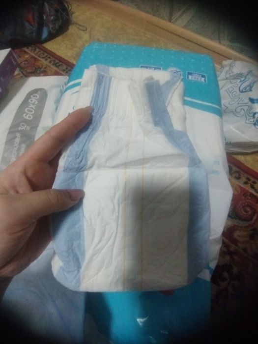 Продам памперсы.